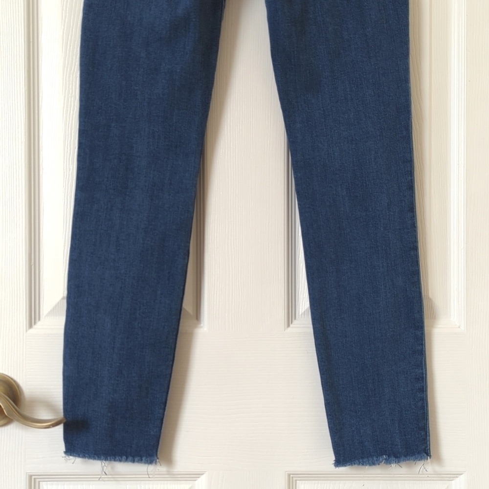 Paige Hoxton Classic Medium Wash High Waisted Ankle Cropped Skinny Jeans 24 - Picture 6 of 14